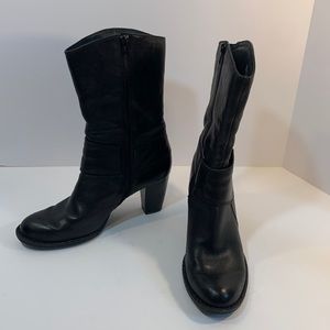 Born mid height leather heeled boots size 9 1/2